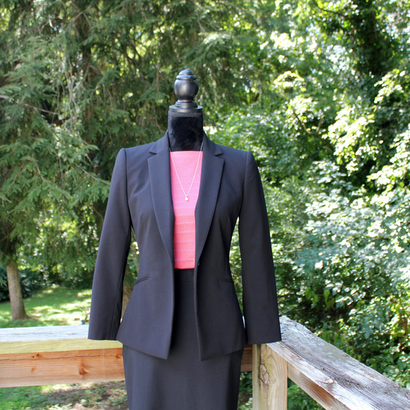 LOFT Springstripe Lightweight Coral Rose Sweater - Picture 7 of 8